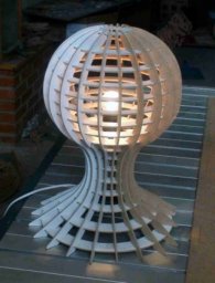 Дизайнерские светильники люстра глобус из фанеры необычные настольные светильники торшер