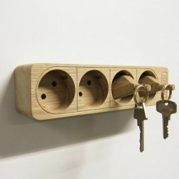 Ключница из розетки подставка для ключей изделия из дерева
