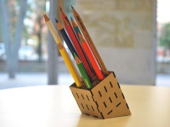 Скачать dxf - Карандашница подставка для карандашей карандашница деревянная подставка для